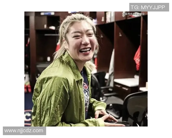 篮球明星的女儿步入婚姻殿堂引发媒体热议亲友齐聚见证幸福时刻